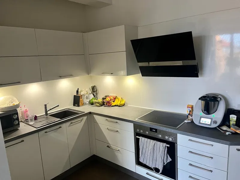 Neuwertige 3-Zimmer-Dachgeschosswohnung mit Balkon und EBK in Kladow (Spandau), Berlin — photo 1